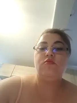 nikoleadina online show from June 27, 2026, 3:39 pm