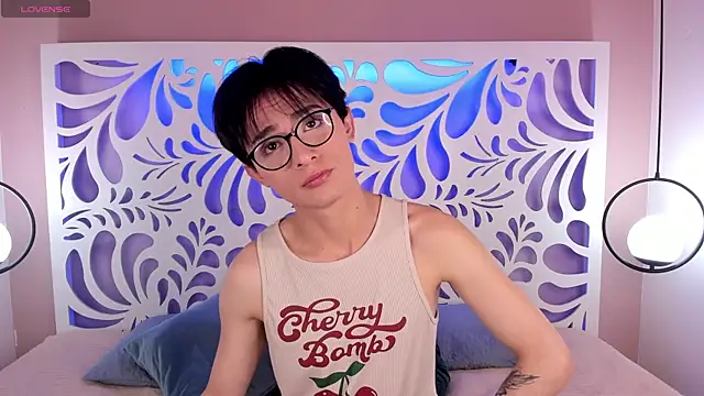 Snapshot of cherryy_boy chatting on May 9, 2026, 8:03 pm cherryy boy online show from May 9, 2026, 8:03 pm