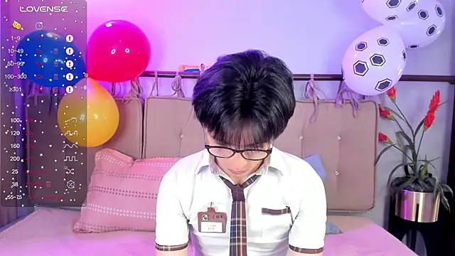 Snapshot of cherryy_boy chatting on June 17, 2026, 10:21 pm cherryy boy online show from June 17, 2026, 10:21 pm