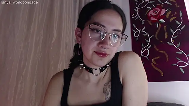 Tanya WorldBondage online show from October 24, 2025, 11:56 pm