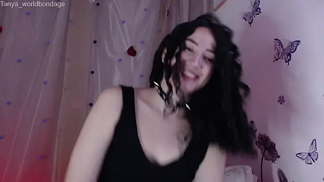 Snapshot of Tanya_WorldBondage chatting on June 9, 2026, 1:17 am Tanya WorldBondage online show from June 9, 2026, 1:17 am