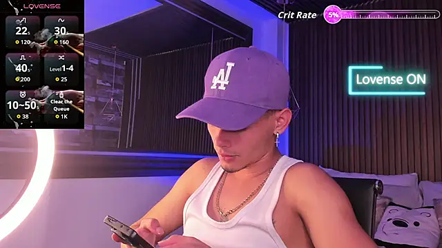 Snapshot of _white_fox_1 chatting on September 30, 2025, 8:36 pm white fox 1 online show from September 30, 2025, 8:36 pm