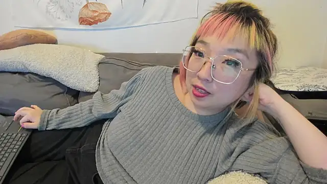 luxgray online show from December 15, 2024, 4:40 am