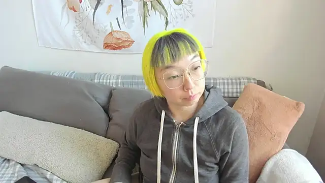 luxgray online show from February 13, 2026, 8:05 pm