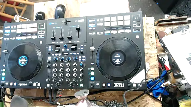 tongueispowerr6d9 online show from December 9, 2024, 3:54 pm