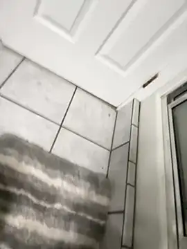 tongueispowerr6d9 online show from December 10, 2024, 1:44 pm