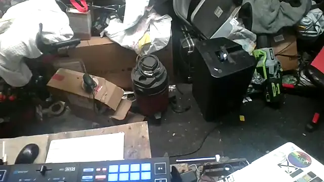 tongueispowerr6d9 online show from January 8, 2025, 8:38 am