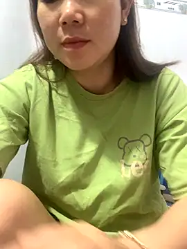 Baby-bigtits online show from December 4, 2025, 10:40 pm