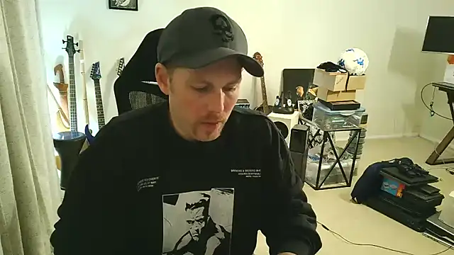 Rock Pierce online show from November 15, 2025, 6:22 am