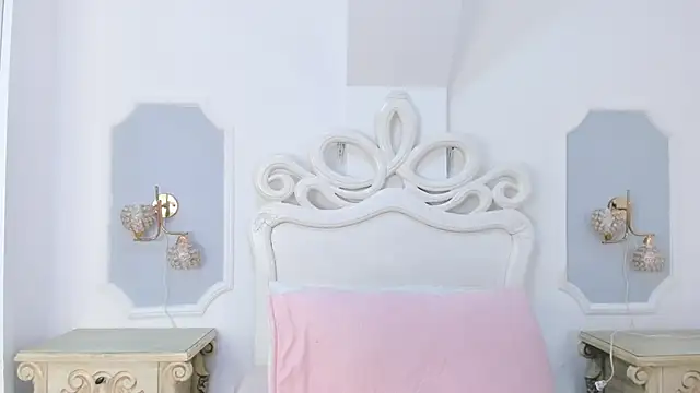 Roma  love online show from November 15, 2025, 12:13 pm