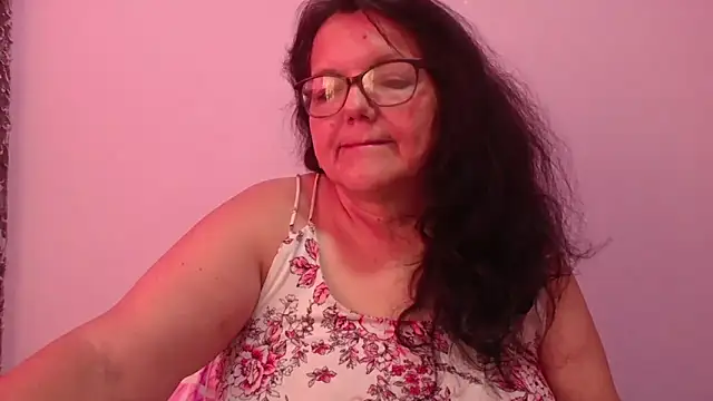 Snapshot of kassandra02 chatting on April 30, 2026, 12:33 pm kassandra02 online show from April 30, 2026, 12:33 pm