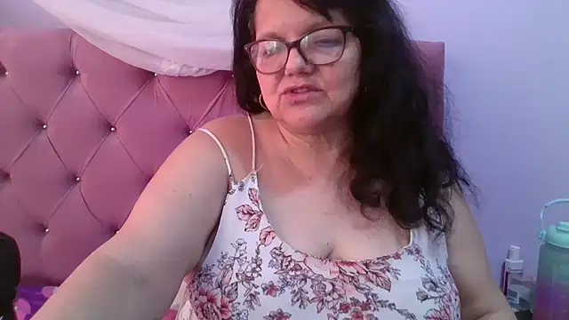 Snapshot of kassandra02 chatting on July 28, 2026, 1:32 pm kassandra02 online show from July 28, 2026, 1:32 pm