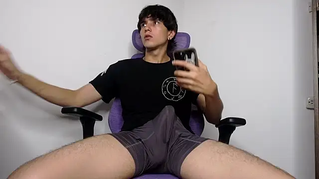 alex connorr online show from December 21, 2025, 12:29 am