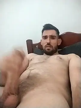 Snapshot of Richard9263 chatting on October 15, 2025, 4:12 am Richard9263 online show from October 15, 2025, 4:12 am