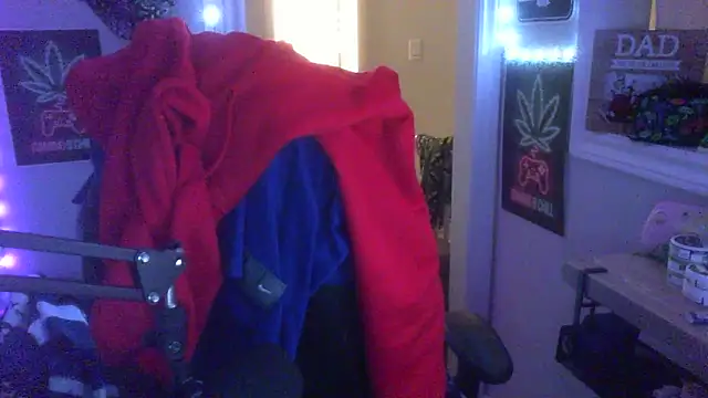 GeneralXMillyX online show from November 9, 2025, 3:43 pm