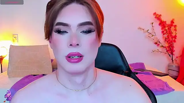 Snapshot of mike_blossom chatting on October 7, 2025, 2:14 pm mike blossom online show from October 7, 2025, 2:14 pm