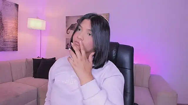 Snapshot of alaia7h chatting on November 20, 2025, 7:35 pm alaia7h online show from November 20, 2025, 7:35 pm