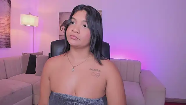 Snapshot of alaia7h chatting on November 21, 2025, 7:34 pm alaia7h online show from November 21, 2025, 7:34 pm