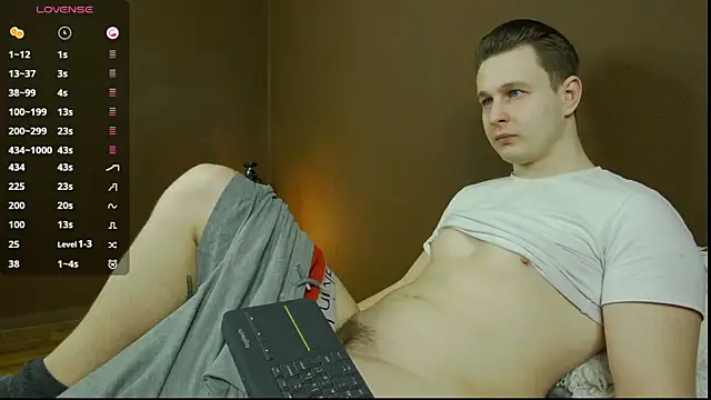 Snapshot of charlie_smiley chatting on January 12, 2025, 8:25 pm charlie smiley online show from January 12, 2025, 8:25 pm