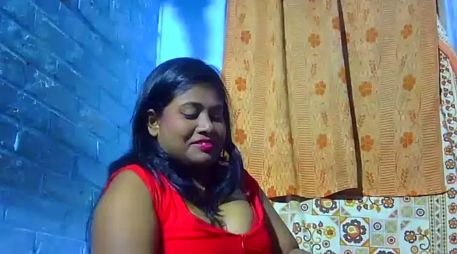 Snapshot of sexy_roma chatting on January 25, 2025, 9:26 am sexy roma online show from January 25, 2025, 9:26 am