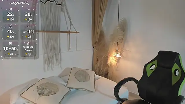 Snapshot of violetta_mendoza_ chatting on February 20, 2025, 2:07 am violetta mendoza  online show from February 20, 2025, 2:07 am