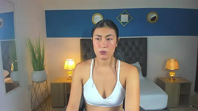 Snapshot of violetta_mendoza_ chatting on March 4, 2025, 12:50 am violetta mendoza  online show from March 4, 2025, 12:50 am