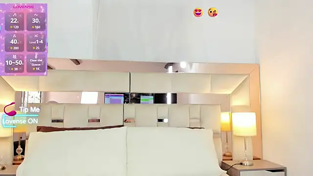 Snapshot of hazel_ross_tcw chatting on December 16, 2025, 1:49 pm hazel ross tcw online show from December 16, 2025, 1:49 pm