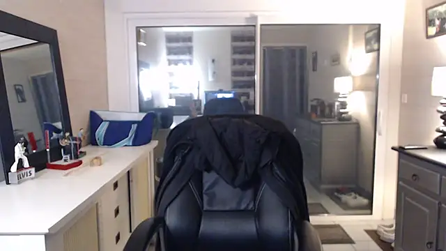 Snapshot of Goduleur69 chatting on January 5, 2025, 10:40 pm Goduleur69 online show from January 5, 2025, 10:40 pm