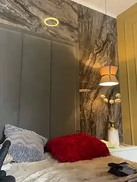 ElaEndez  online show from December 4, 2024, 2:37 pm