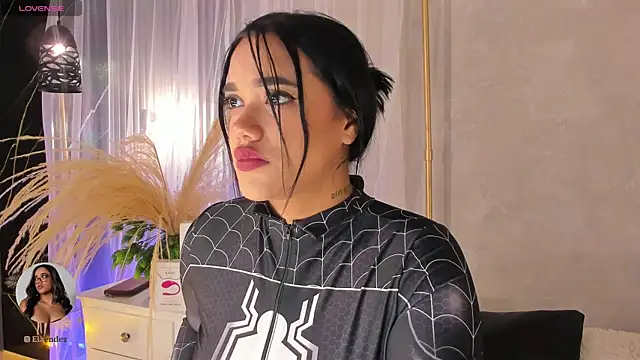 ElaEndez  online show from January 25, 2025, 9:14 pm