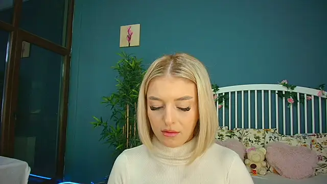 AlicePirs online show from October 25, 2025, 4:09 am