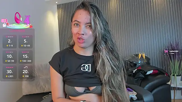 Snapshot of Alessia_Taylorr chatting on February 22, 2025, 6:30 pm Alessia Taylorr online show from February 22, 2025, 6:30 pm