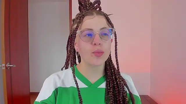 tekila   online show from December 21, 2025, 8:49 pm