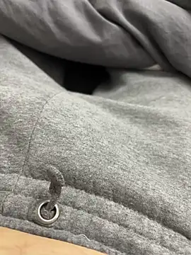 chris882419 online show from October 14, 2025, 6:47 am