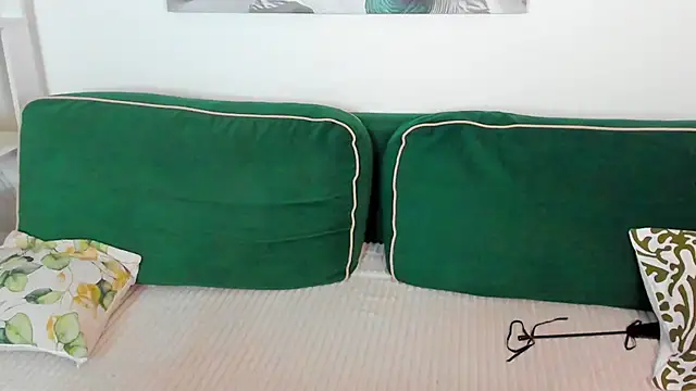 Snapshot of miissblonde chatting on December 2, 2025, 1:55 am miissblonde online show from December 2, 2025, 1:55 am