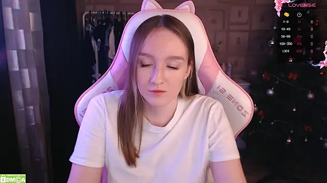 MoonlishSiren online show from January 25, 2025, 9:46 pm