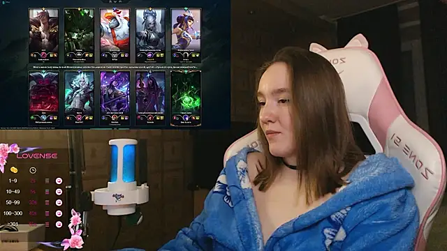 MoonlishSiren online show from February 5, 2026, 10:47 pm