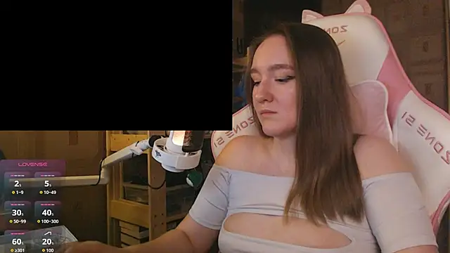 MoonlishSiren online show from July 21, 2026, 10:12 pm