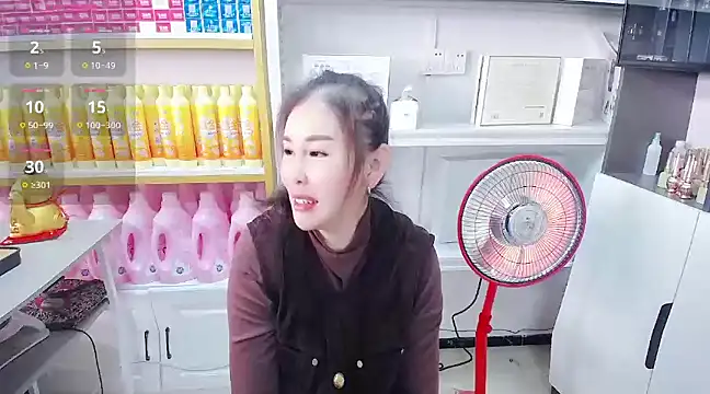 Snapshot of Eva_999 chatting on December 9, 2024, 2:24 am Eva 999 online show from December 9, 2024, 2:24 am