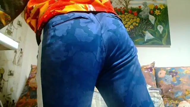 Sophie Bell online show from December 28, 2024, 5:25 pm