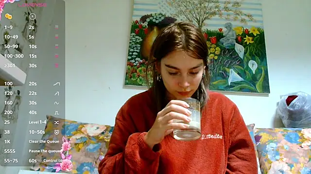 Sophie Bell online show from January 10, 2025, 5:56 pm