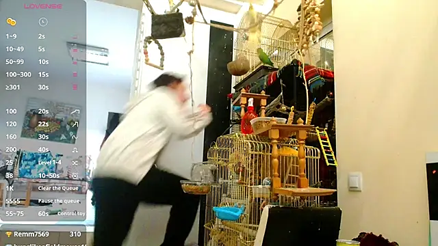 Sophie Bell online show from February 6, 2025, 9:49 pm