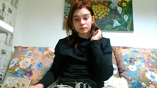 Sophie Bell online show from February 24, 2025, 5:31 pm