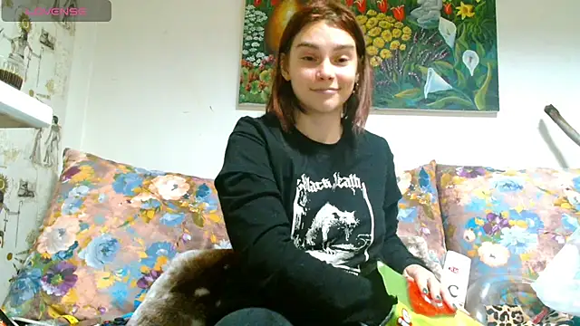 Sophie Bell online show from March 15, 2025, 8:54 pm