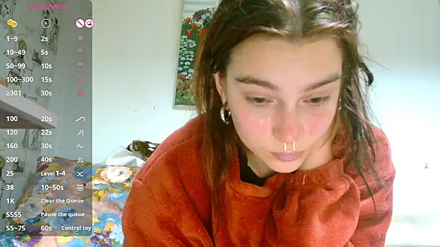 Sophie Bell online show from March 19, 2025, 5:28 pm