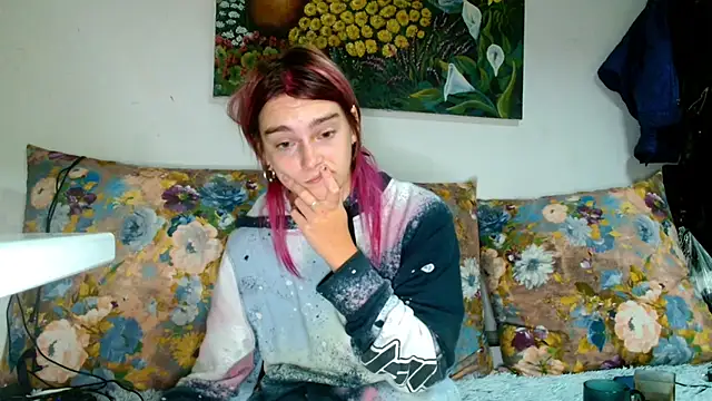 Sophie Bell online show from October 4, 2025, 6:06 pm