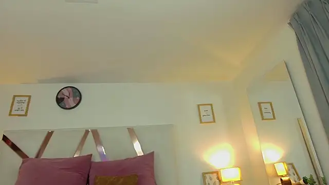 KendalMilleer online show from February 24, 2025, 1:13 am