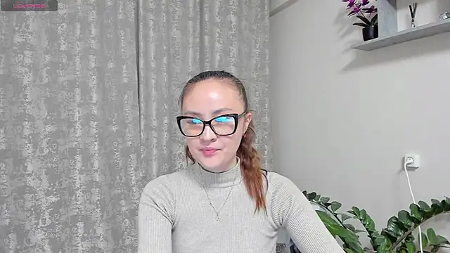 Snapshot of Diana_Taylor chatting on April 22, 2026, 9:05 pm Diana Taylor online show from April 22, 2026, 9:05 pm