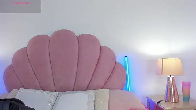 Nicole Paradise online show from March 12, 2026, 12:55 pm