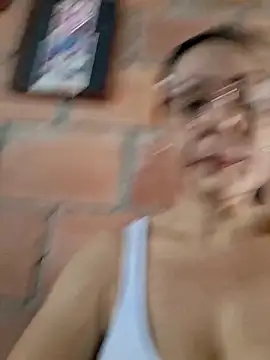 Snapshot of Mia-funny20 chatting on November 14, 2025, 8:29 pm Mia-funny20 online show from November 14, 2025, 8:29 pm